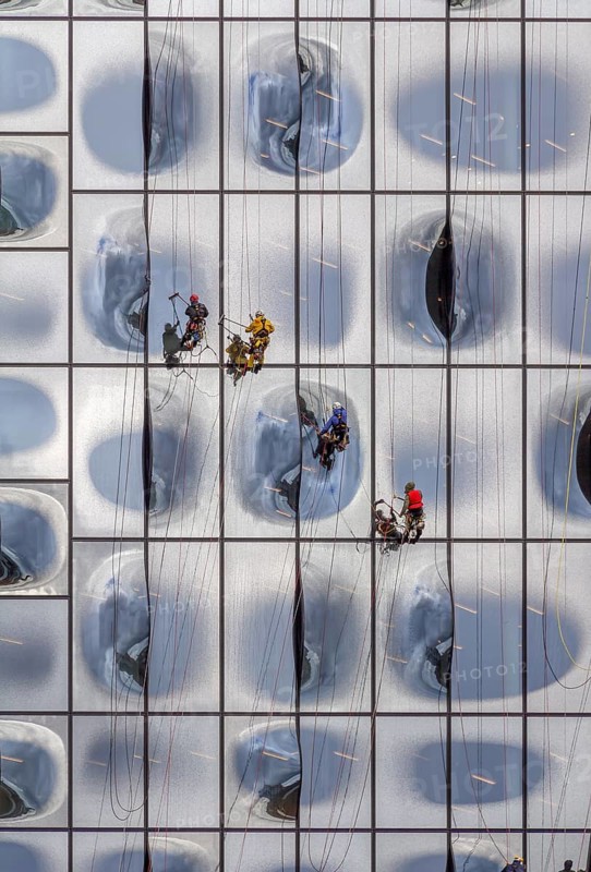 Window cleaners at the Elbphilharmonie facade in Hamburg, Germany