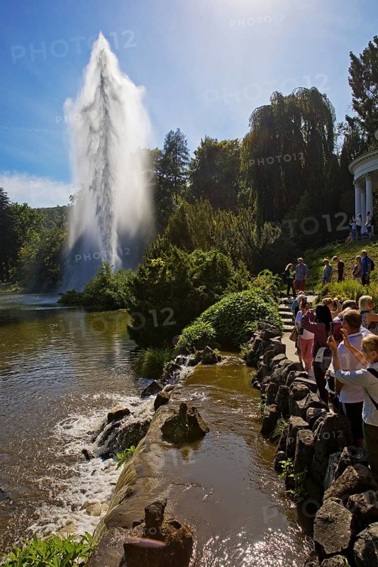Water features at the large pond with the towering fountain, Bergpark Wilhelmshöhe, UNESCO World Heritage Site, Kassel, Hesse, Germany