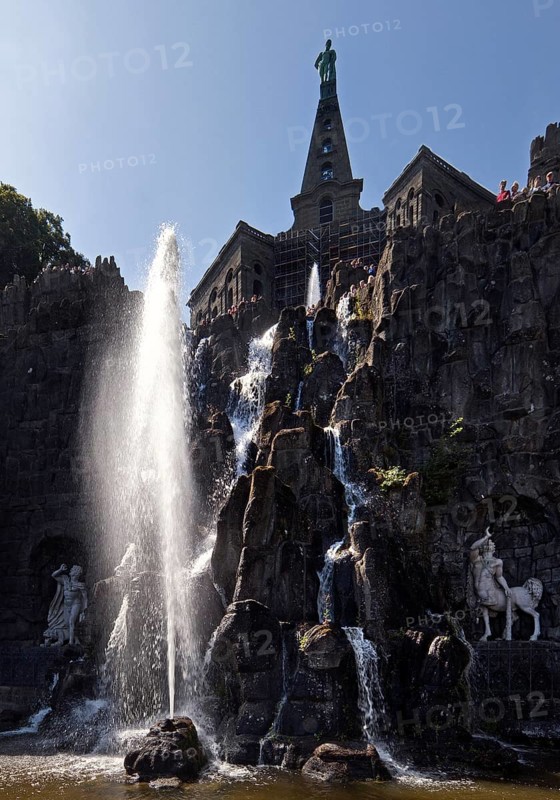 Water features with fountain, Octagon at the Hercules Building, Bergpark Wilhelmshöhe, UNESCO World Heritage Site, Kassel, Hesse, Germany