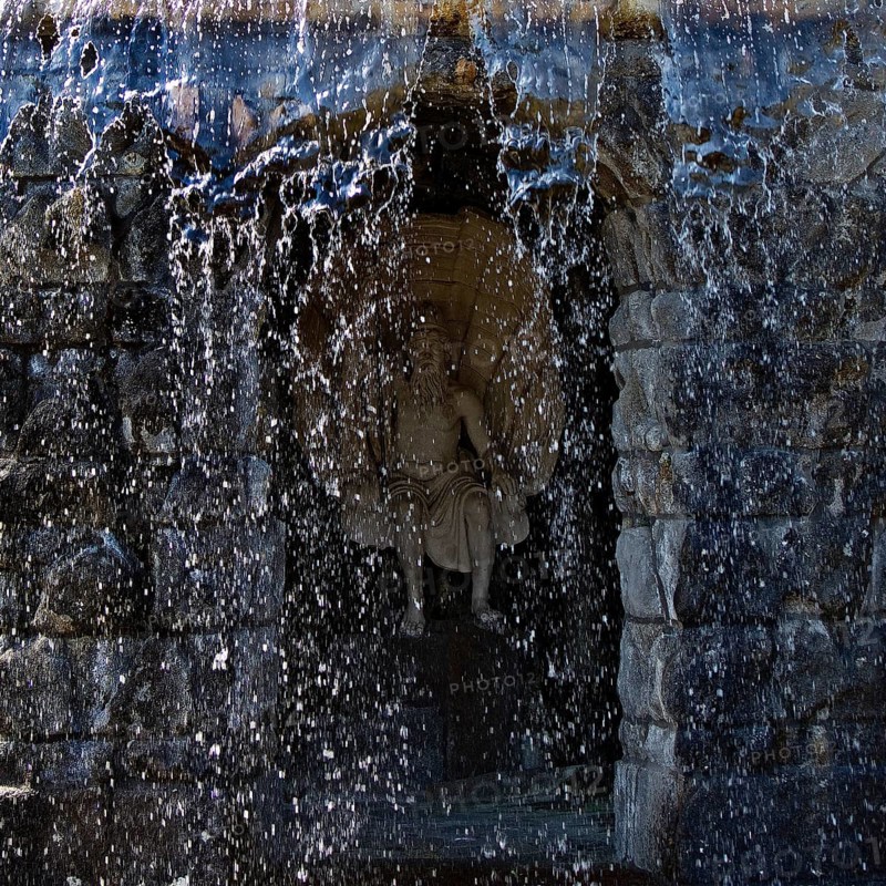 Water features at the Neptune Basin with a view of Neptune in Bergpark Wilhelmshöhe, UNESCO World Heritage Site, Kassel, Hesse, Germany