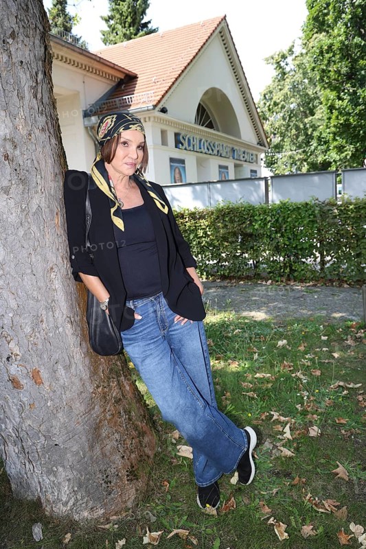 Anouschka Renzi at the press conference on the new season's programme at the palace gardens Theater on 27.08.25