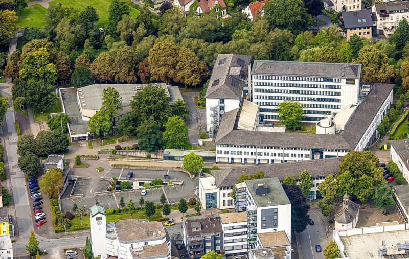 Aerial view, Westnetz GmbH Regional Centre Electricity Supply Company, left the Sauerland Theatre, Arnsberg, Ruhr area, North Rhine-Westphalia, Germany, DE, energy supplier, Europe, events, culture, art, aerial view, aerial photography, aerial photography, electricity supply company, theatre, overview, venue, event location, bird's eye view, birds-eyes view, cultural use, overview
