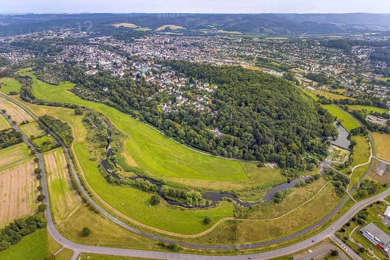 Aerial view, old town with river Ruhr Ruhrbogen at the forest area Eichholz, weir and camel bridge at the river Ruhr Ruhraue, distant view and Arnsberg forest, Arnsberg, Ruhr area, North Rhine-Westphalia, Germany, DE, Europe, property tax, real estate, aerial view, aerial photography, aerial photography, overview, bird's eye view, forest, forest area, residential area, living and living, residential area, residential quality, residential neighbourhood, residential estate, residential area, birds-eyes view, overview