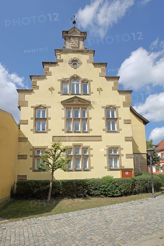 Old courthouse - today's police building, stepped gable, Bad Rodach, Upper Franconia, Franconia, Bavaria, Germany