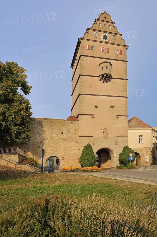 Historic Hohntor gate built in 1580, landmark, town gate, gate tower, Bad Neustadt an der Saale, Rhön, Lower Franconia, Franconia, Bavaria, Germany