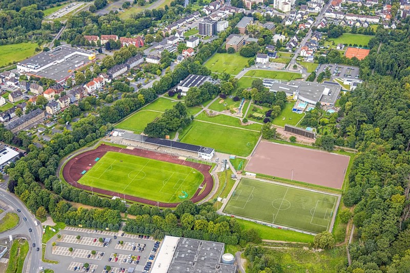 Aerial view, sports centre Große Wiese with football stadium and athletics stadium Große Wiese, SV Hüsten 09, Hüsten, Arnsberg, Ruhr area, North Rhine-Westphalia, Germany, DE, Europe, football field, football stadium, football club, aerial view, aerial photography, aerial photography, sports, sports facilities, sports field, sports facility, stadium, overview, bird's-eye view, bird's-eye view, overview