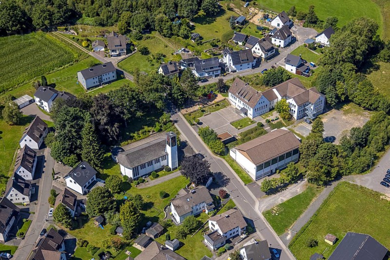 Aerial view, Church of the Nativity of Mary and Hützemert Primary School, Hützemert, Drolshagen, Sauerland, North Rhine-Westphalia, Germany, place of worship, education, educational institution, DE, Europe, religious community, place of worship, primary school, holy place, church, parish, denomination, educational institute, aerial view, aerial photography, aerial photography, religion, religious site, Ruhr area, school, overview, bird's-eye view, overview