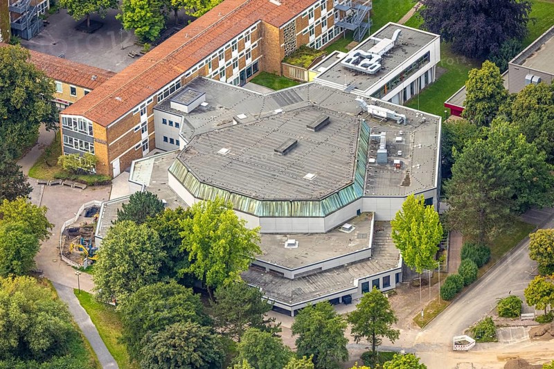 Aerial view, cultural centre Berliner Platz and Franz-Stock-Gymnasium, Hüsten, Arnsberg, Ruhr area, North Rhine-Westphalia, Germany, education, educational institution, DE, Europe, grammar school, educational institute, aerial view, aerial photography, aerial photography, school, overview, bird's-eye view, overview