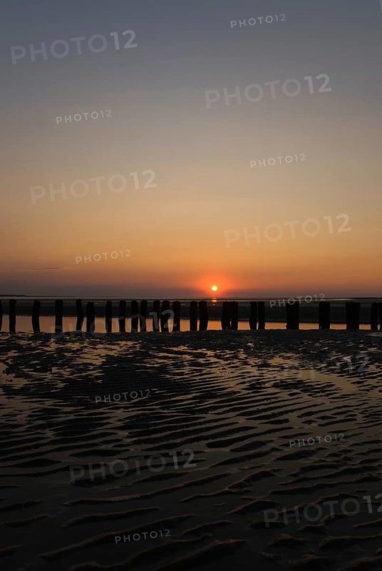 Sunset over the Harleriff on the north-western tip of Wangeroge, East Frisian Island of Wangerooge, Wangerooge, Lower Saxony, Germany