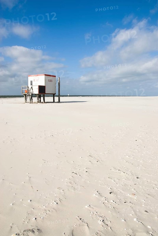 DLRG station on the lonely west beach of the North Frisian island of Amrum, Amrum, Norddorf, North Frisia, Germany