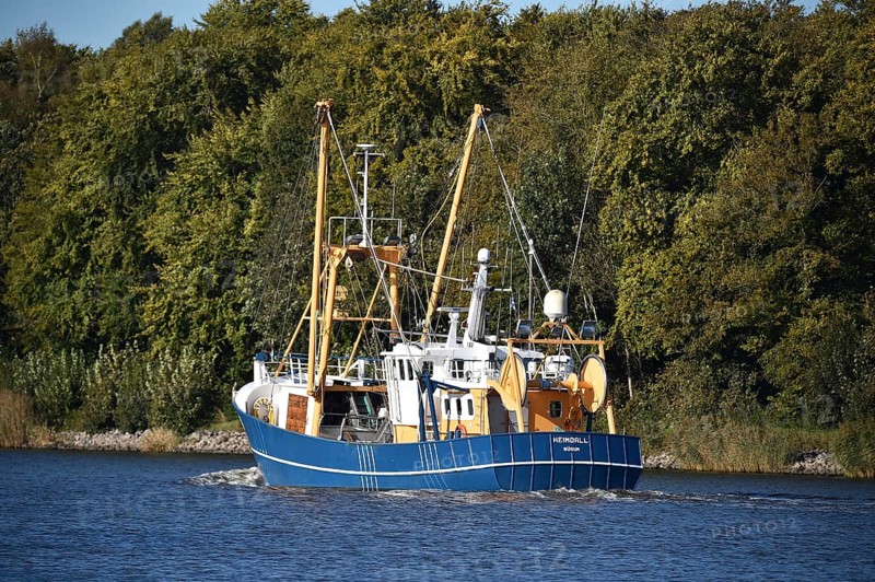 Crab cutter Heimdall in the Kiel Canal, NOK, Kielkanal, Kiel Canal, Schleswig-Holstein, Germany