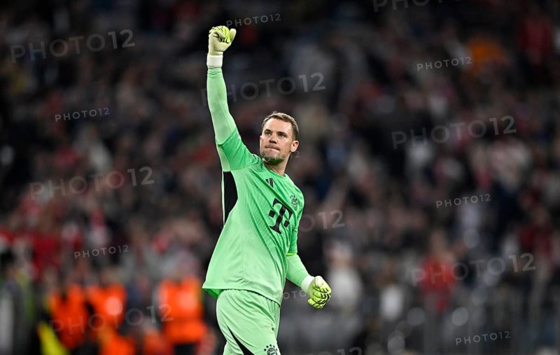 Goalkeeper Manuel Neuer FC Bayern Munich FCB (01) Gesture Gesture Champions League, Allianz Arena, Munich, Bayern, Germany