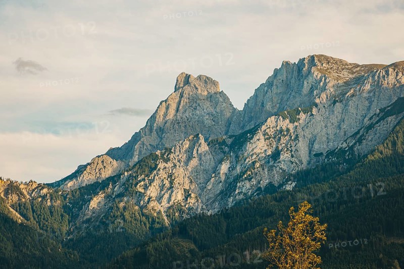 Admonter Reichenstein and Sparafeld in the sunlight, Weng im Gesäuse, Styria, Austria