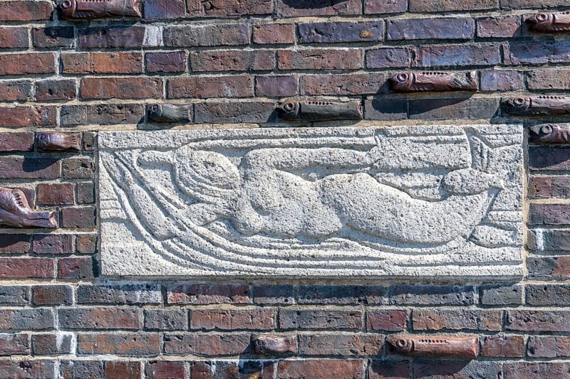 Busse Memorial, memorial, monument, Bremerhaven, Geestemünde, Fritz Höger, commissioning, Sagitta, Friedrich Busse, deep-sea fishing, Germany, mermaid