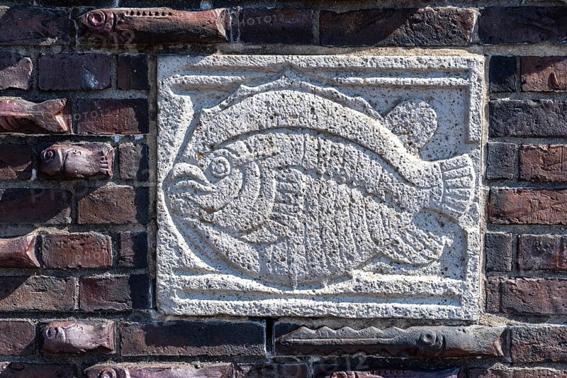 Busse Memorial, memorial, monument, Bremerhaven, Geestemünde, Fritz Höger, commissioning, Sagitta, Friedrich Busse, deep-sea fishing, Germany, flatfish, plaice, butt