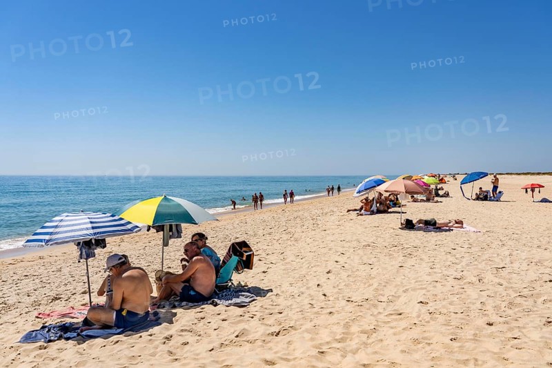 Kilometre-long beach Praia da Ilha de Tavira, on the island off Tavira, partly managed, Algarve, Portugal