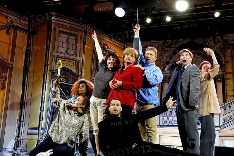 Ida Dobrenz, Adisat Semenitsch, Winnie Böwe, Matthias Britschgi, Christoph Marti (Merkel) Tobias Bonn, Max Gertsch and Lilian Naef at the photo rehearsal for Miss Merkel - Murder in the Uckermark at the Komödie am Kudamm in the Ernst-Reuter-Saal in Berlin on 18 September 2025