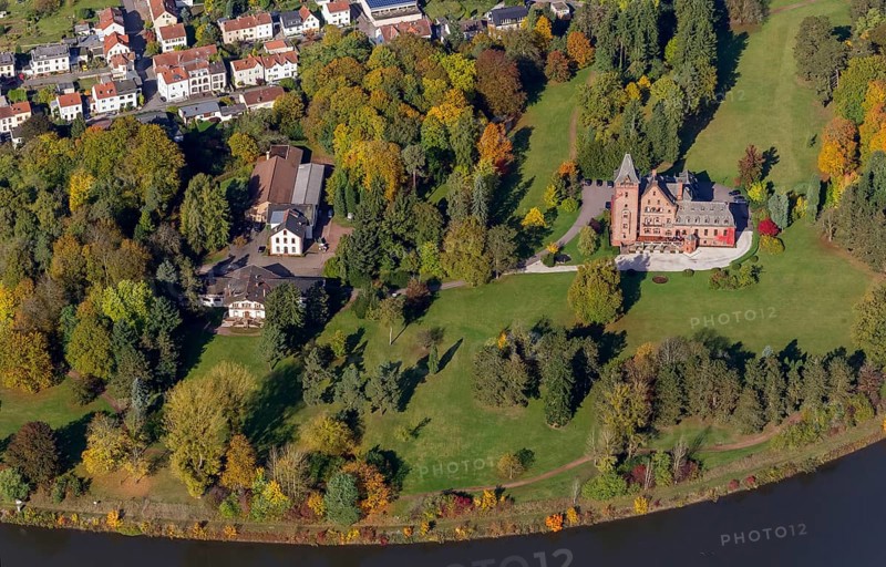 Aerial photo, guest house Schloss Saareck, Mettlach, Saarland, Germany, Europe, birds-eyes view, aerial view, aerial photography, aerial photography, overview, bird's eye view