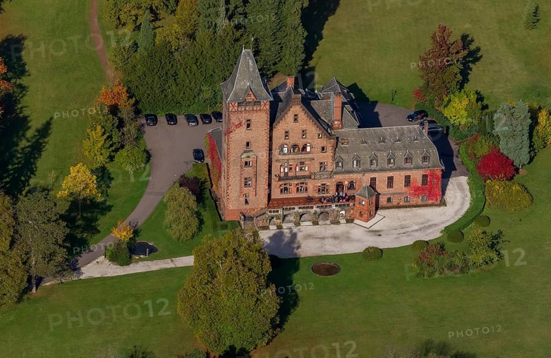Aerial photo, guest house Schloss Saareck, Mettlach, Saarland, Germany, Europe, birds-eyes view, aerial view, aerial photography, aerial photography, overview, bird's eye view