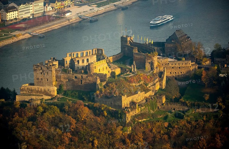 Burg Rheinfels St.Goar with excursion boat, Rhine, Rhine Valley, Sankt Goar, Rhineland-Palatinate, Germany, Europe, aerial view, birds-eyes view, aerial photography, aerial photography, overview, bird's eye view