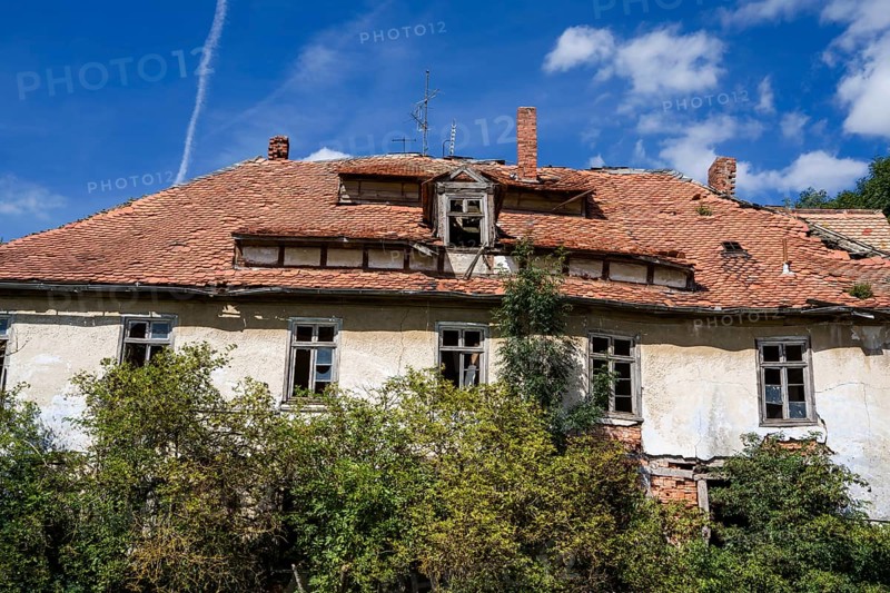 Ruined house, district of Kassel, Hesse, Germany
