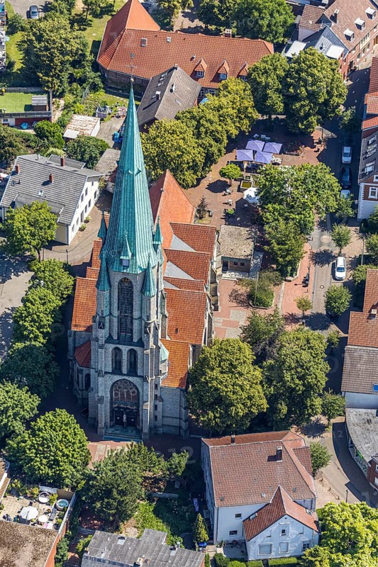 Aerial view, catholic church St. Johannes Baptist, Kirchstraße. Altenberge, Münsterland, North Rhine-Westphalia, Germany, Altenberge, place of worship, DE, Europe, religious community, place of worship, church, parish, denomination, aerial view, aerial photography, aerial photography, religion, overview, bird's-eye view, overview