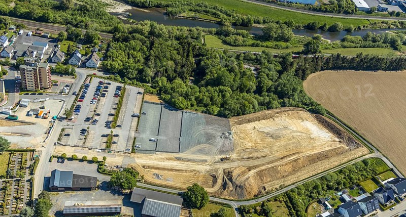 Aerial view, Hochsauerland Clinic, construction site, St. Petri Catholic Cemetery, Arnsberg, Sauerland, Hochsauerlandkreis, North Rhine-Westphalia, Germany, construction work, construction area, construction site, building plots, construction project, DE, Europe, healthcare, hospital, clinic, clinic centre, hospital, aerial view, aerial photography, aerial photography, medical facility, medical aid, emergency service, overview, bird's eye view, birds-eyes view, overview, medical care