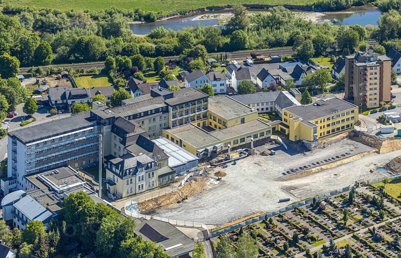 Aerial view, Klinikum Hochsauerland, construction site, Arnsberg, Sauerland, Hochsauerlandkreis, North Rhine-Westphalia, Germany, construction work, construction area, building site, building plots, construction project, DE, Europe, healthcare, hospital, clinic, clinic centre, hospital, aerial photograph, aerial photography, aerial photography, medical facility, medical aid, emergency service, overview, bird's-eye view, bird's-eye view, overview, medical care