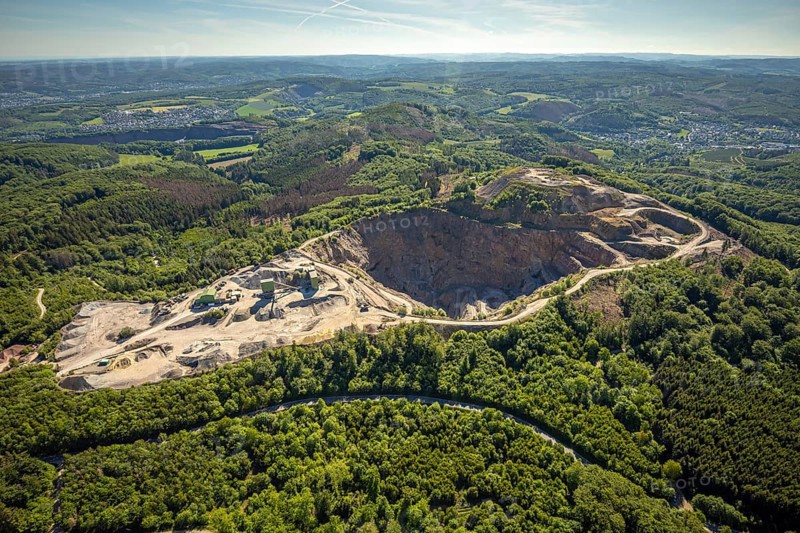 Aerial photo, Heinrich Ebel GmbH quarry, Effenberg plant, Arnsberg, Sauerland, Hochsauerlandkreis, North Rhine-Westphalia, Germany, DE, Europe, aerial photo, aerial photography, aerial photography, quarry, overview, bird's-eye view, overview