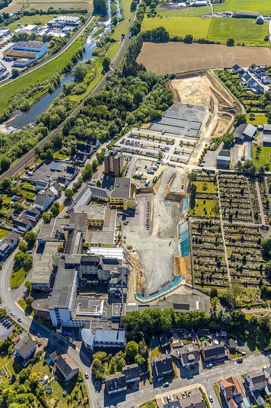 Aerial view, Hochsauerland Clinic, construction site, St. Petri Catholic Cemetery, Arnsberg, Sauerland, Hochsauerlandkreis, North Rhine-Westphalia, Germany, construction work, construction area, construction site, building plots, construction project, DE, Europe, healthcare, hospital, clinic, clinic centre, hospital, aerial view, aerial photography, aerial photography, medical facility, medical aid, emergency service, overview, bird's eye view, birds-eyes view, overview, medical care