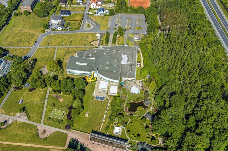 Aerial view, Am Gradierwerk, Freizeitbad Naß Arnsberg, Arnsberg, Sauerland, Hochsauerlandkreis, North Rhine-Westphalia, Germany, DE, adventure pool, Europe, leisure, leisure centre, leisure pool, leisure activities, aerial view, aerial photography, aerial photography, saltworks, overview, bird's-eye view, overview