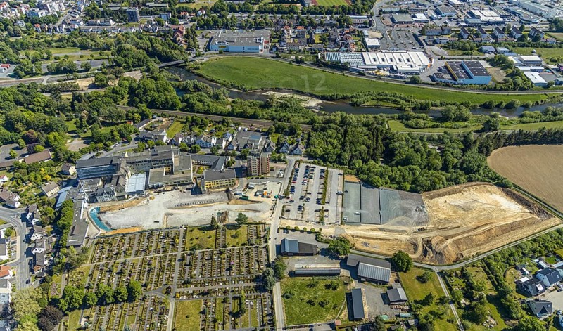 Aerial view, Hochsauerland Clinic, construction site, St. Petri Catholic Cemetery, Arnsberg, Sauerland, Hochsauerlandkreis, North Rhine-Westphalia, Germany, construction work, construction area, construction site, building plots, construction project, DE, Europe, healthcare, hospital, clinic, clinic centre, hospital, aerial view, aerial photography, aerial photography, medical facility, medical aid, emergency service, overview, bird's eye view, birds-eyes view, overview, medical care