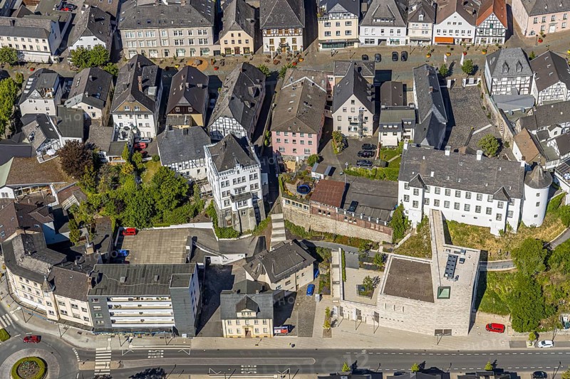 Aerial view, Groten Tower in the Old Town, Sauerland Museum, Arnsberg, Sauerland, Hochsauerlandkreis, North Rhine-Westphalia, Germany, Old Town, Old Town Tower, DE, monument protection, English Promenade, Europe, property tax, real estate, aerial view, aerial photography, aerial photography, museum, sight, tower, overview, bird's eye view, residential complex, living and life, residential area, residential buildings, quality of life, bird's eye view, overview