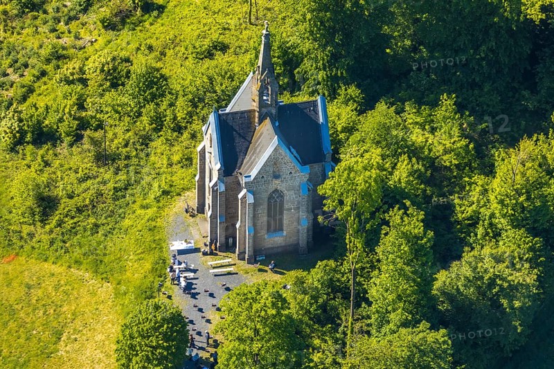 Aerial view, Kreuzberg Chapel, Arnsberg, Sauerland, Hochsauerlandkreis, North Rhine-Westphalia, Germany, place of worship, DE, Europe, place of worship, Chapel of the Seven Sorrows of Mary, church, Kreuzberg, aerial view, aerial photography, aerial photography, Römberg, overview, bird's-eye view, birds-eyes view, neo-Gothic sil, overview