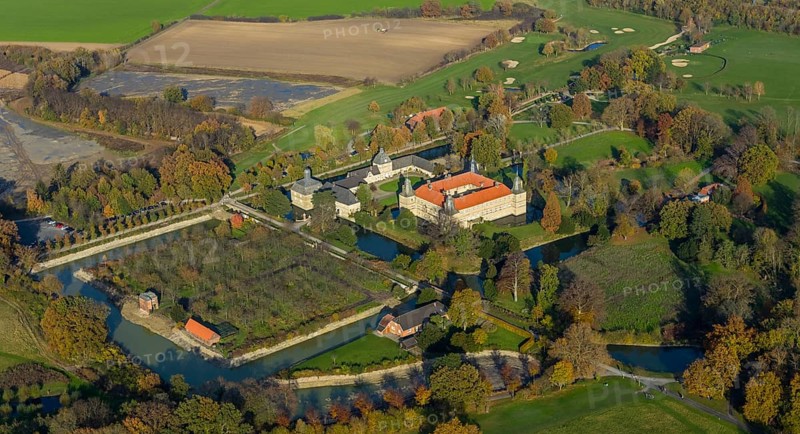 Aerial view, Golfclub Wasserschloss Westerwinkel, Schloss Westerwinkel, Herbern, Ascheberg, Münsterland, North Rhine-Westphalia, Germany, DE, Europe, birds-eyes view, aerial view, aerial photography, aerial photography, overview, bird's eye view, historical sight