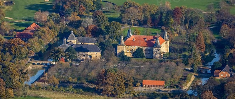 Aerial view, Golfclub Wasserschloss Westerwinkel, Schloss Westerwinkel, Herbern, Ascheberg, Münsterland, North Rhine-Westphalia, Germany, Nordkirchen, DE, Europe, birds-eyes view, aerial photography, aerial photography, aerial photography, overview, overview, bird's eye view, historical sight