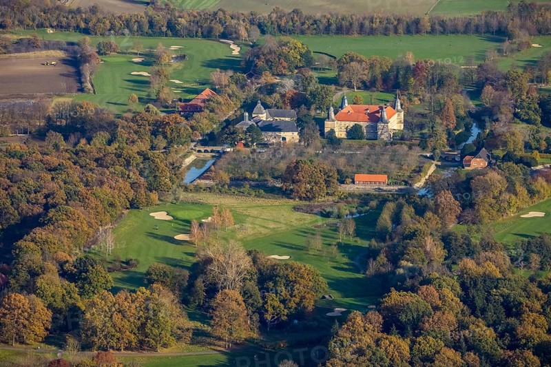 Aerial view, Golfclub Wasserschloss Westerwinkel, Schloss Westerwinkel, Herbern, Ascheberg, Münsterland, North Rhine-Westphalia, Germany, Nordkirchen, DE, Europe, birds-eyes view, aerial photography, aerial photography, aerial photography, overview, overview, bird's eye view, historical sight