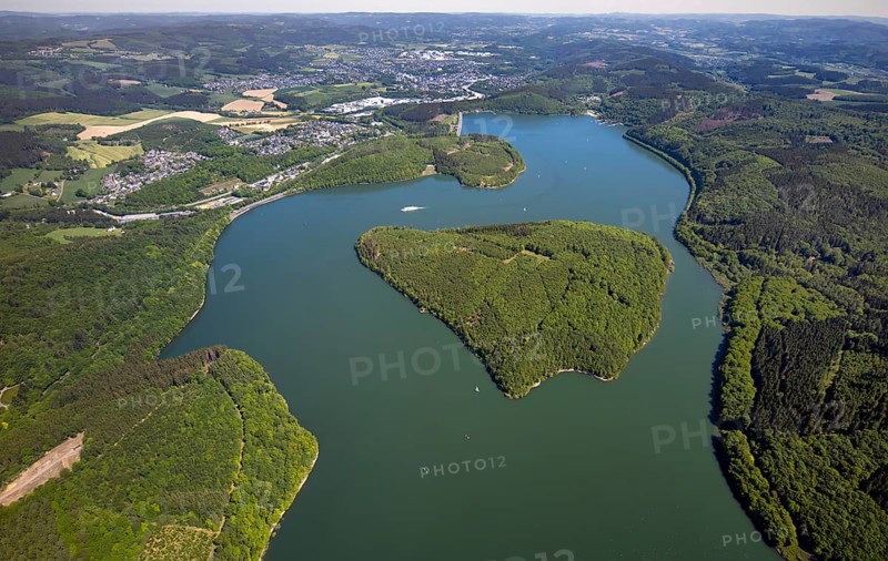 Aerial view, Gilberginsel, Biggesee, excursion boat on the Biggetalsperre, Attendorn, Sauerland, North Rhine-Westphalia, Germany, excursions, excursion boat, Biggetalsperre, DE, Europe, distant view, shapes and colours, leisure, island, aerial view, aerial photography, aerial photography, passenger boat Biggesee, lake, sailing boats, dam, overview, bird's-eye view, forest area, birds-eyes view, overview