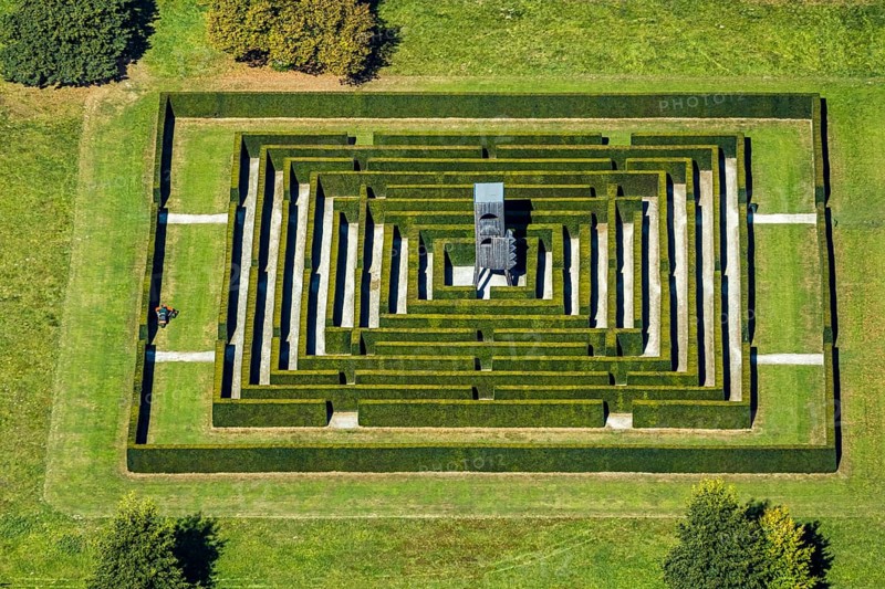 Aerial view, Gräflicher Park Health & Balance Resort, head and body sculpture, walk-in labyrinth, maze, Bad Driburg, East Westphalia-Lippe, North Rhine-Westphalia, Germany, Brunnenallee, DE, Europe, garden, restaurant, gastronomy, hotel, hotel facilities, hotel business, aerial view, aerial photography, aerial photography, OLWBUCH, OWL, OWL-Buch, East Westphalia, park, overview, bird's-eye view, birds-eyes view, overview