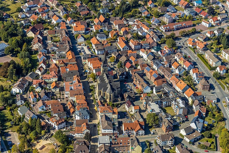 Aerial view, town centre, catholic church St. Peter and Paul, Bad Driburg, East Westphalia-Lippe, North Rhine-Westphalia, Germany, place of worship, city, DE, Europe, religious community, place of worship, property tax, holy place, real estate, city centre, church, parish, denomination, aerial view, aerial photography, aerial photography, OLWBUCH, OWL, OWL-Buch, local view, East Westphalia, religion, religious site, townscape, urban area, city centre, overview, bird's-eye view, residential area, living and life, residential area, residential buildings, residential quality, residential quarter, housing estate, birds-eyes view, overview