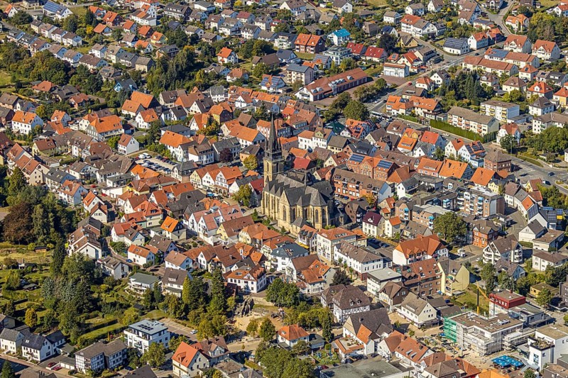 Aerial view, town centre, catholic church St. Peter and Paul, Bad Driburg, East Westphalia-Lippe, North Rhine-Westphalia, Germany, place of worship, city, DE, Europe, religious community, place of worship, property tax, holy place, real estate, city centre, church, parish, denomination, aerial view, aerial photography, aerial photography, OLWBUCH, OWL, OWL-Buch, local view, East Westphalia, religion, religious site, townscape, urban area, city centre, overview, bird's-eye view, residential area, living and life, residential area, residential buildings, residential quality, residential quarter, housing estate, birds-eyes view, overview