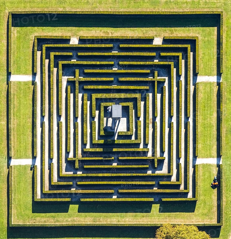 Aerial view, Gräflicher Park Health & Balance Resort, head and body sculpture, walk-in labyrinth, maze, Bad Driburg, East Westphalia-Lippe, North Rhine-Westphalia, Germany, Brunnenallee, DE, Europe, garden, restaurant, gastronomy, hotel, hotel facilities, hotel business, aerial view, aerial photography, aerial photography, OLWBUCH, OWL, OWL-Buch, East Westphalia, park, overview, bird's-eye view, birds-eyes view, overview