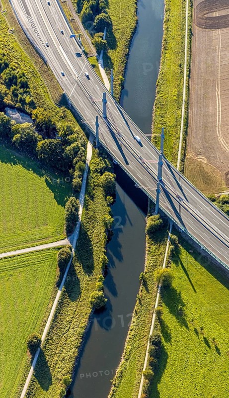 Aerial view, motorway bridge of the A30 motorway over the river Werre, Löhne, Ostwestfalen-Lippe, North Rhine-Westphalia, Germany, bridge, DE, Europe, aerial view, aerial photography, aerial photography, OLWBUCH, OWL, OWL-Buch, Ostwestfalen, overview, bird's-eye view, overview