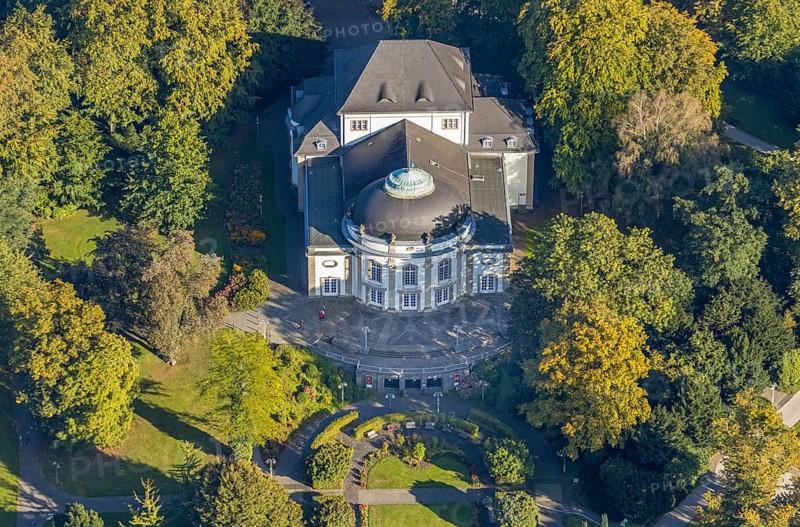 Aerial view, Bad Oeynhausen State Spa, Theatre in the Park, Bad Oeynhausen, East Westphalia-Lippe, North Rhine-Westphalia, Germany, DE, Europe, Im Kurgarten, culture, art, spa gardens, aerial view, aerial photography, aerial photography, OLWBUCH, OWL, OWL-Buch, East Westphalia, park, play, theatre, overview, events, venue, event location, bird's-eye view, birds-eyes view, cultural use, overview