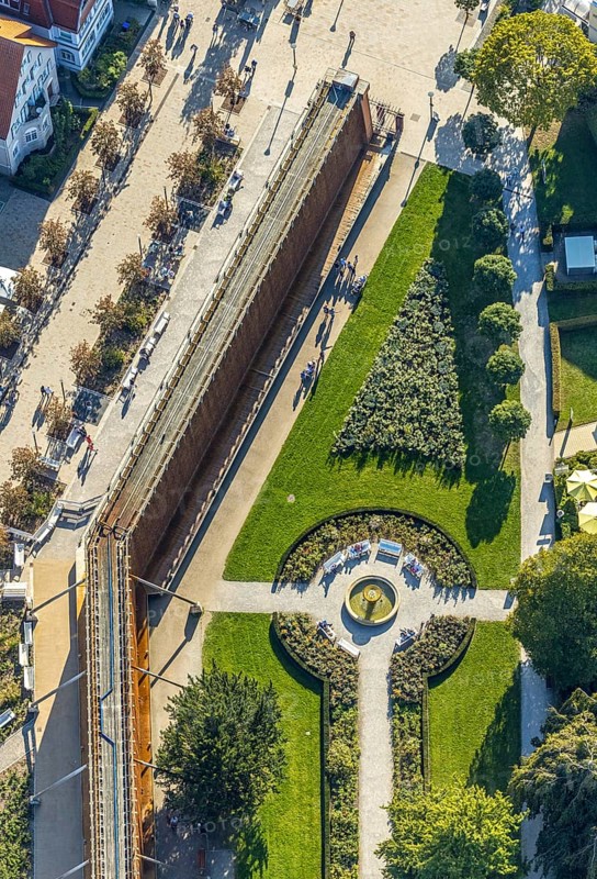 Aerial photo, graduation works Bad Salzuflen, rose garden, Bad Salzuflen, East Westphalia-Lippe, North Rhine-Westphalia, Germany, DE, Europe, graduation works, aerial photo, aerial photography, aerial photography, OLWBUCH, OWL, OWL-Buch, East Westphalia, Parkstraße, thermal bath, overview, bird's-eye view, overview
