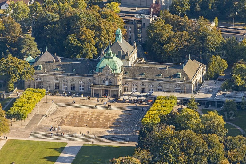 Aerial view, State Spa Bad Oeynhausen, GOP Varieté Theatre Kaiserpalais, water fountain field on the Kurhausplatz, Bad Oeynhausen, East Westphalia-Lippe, North Rhine-Westphalia, Germany, DE, Europe, fountain, in the spa garden, culture, art, spa gardens, aerial view, aerial photography, aerial photography, OLWBUCH, OWL, OWL book, East Westphalia, drama, theatre, overview, events, event location, bird's eye view, birds-eyes view, cultural use, overview