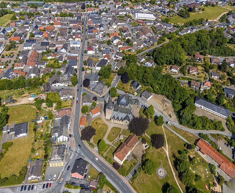 Aerial view, aerial view Balve, Church of St. Blasius, Balve, Sauerland, North Rhine-Westphalia, Germany, place of worship, City, DE, Europe, religious community, place of worship, property tax, real estate, city centre, church, parish, church square, denomination, aerial photograph, aerial photography, aerial photography, townscape, townscape, urban area, city centre, overview, bird's eye view, residential complex, living and life, residential area, residential buildings, residential quality, housing estate, birds-eyes view, overview