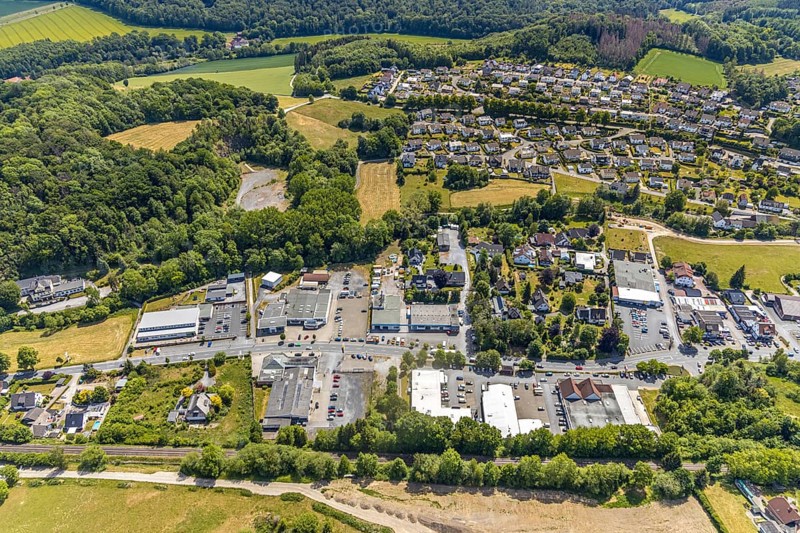 Aerial view, retail mile, shopping street Hönnetalstraße, Bundesstraße 229, Balve, Sauerland, North Rhine-Westphalia, Germany, DE, shopping, shopping mall, shopping mile, shopping markets, shopping place, shopping street, shopping centre, Europe, aerial view, aerial photography, aerial photography, local supply centre, overview, bird's-eye view, overview