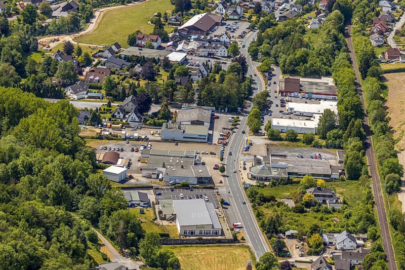 Aerial view, retail mile, shopping street Hönnetalstraße, Bundesstraße 229, Balve, Sauerland, North Rhine-Westphalia, Germany, DE, shopping, shopping mall, shopping mile, shopping markets, shopping place, shopping street, shopping centre, Europe, aerial view, aerial photography, aerial photography, local supply centre, overview, bird's-eye view, overview