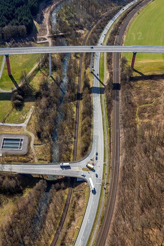 Aerial view, federal road B480n, Ruhrtalbrücke Bermecke, feeder road B7, Bestwig, North Rhine-Westphalia, Germany, motorway A46 extension, bridge, federal road B7, DE, Europe, aerial view, aerial photography, aerial photography, Sauerland, road traffic, overview, traffic, traffic volume, bird's eye view, birds-eyes view, overview
